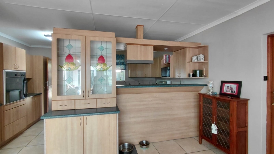 2 Bedroom Property for Sale in Stilbaai Wes Western Cape